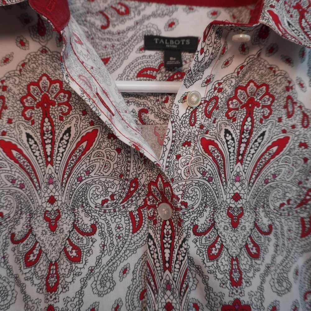 Talbots Womens Button Up Red White Paisley Long Sleeve Wrinkle Resistant Size 8P - Picture 3 of 7